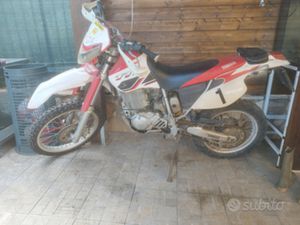 YAMAHA TTR 600