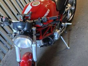 DUCATI MONSTER S2R 800ER ROT