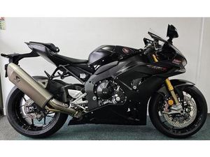 HONDA CBR1000RR-R FIREBLADE 999 CC
