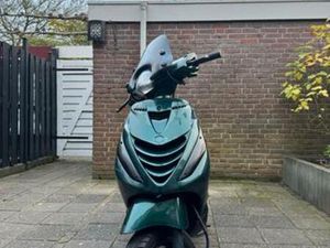 PIAGGIO ZIP 4T 50CC — SCOOTERS | PIAGGIO — MARKTPLAATS