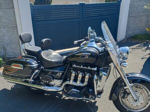 TRIUMPH ROCKET III TOURING
