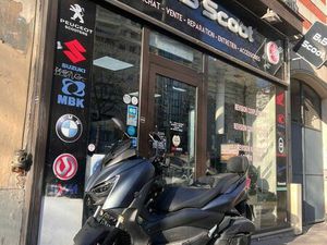 YAMAHA XMAX TECH MAX