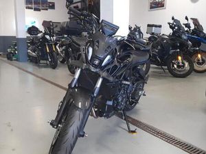 ② MT 07 TOP STAAT 2023 ARROW UITLAAT USB