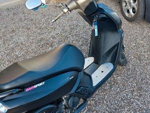 SCOOTER PEUGEOT KISBEE BLACK EDITION