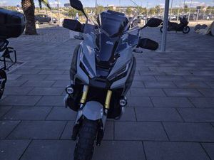 HONDA X-ADV 750 750 CM3, 2022 GOD.