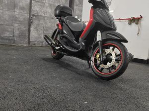 PIAGGIO BEVERLY 500 CM3, 2005 GOD.