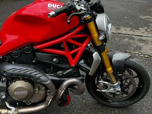 DUCATI MONSTER 1200 S
