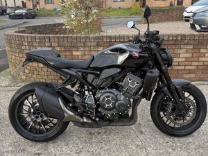 HONDA CB1000R NAKED PETROL MANUAL EURO 5 (146 PS) 998 CC