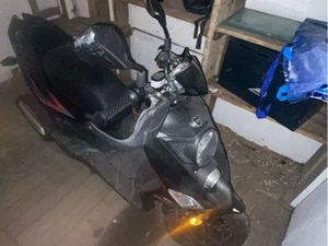 VEND SCOOTER SYM CROX 50 CC