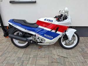 HONDA CBR600F 1