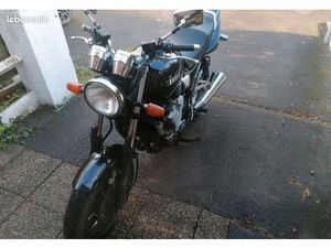YAMAHA XJR 1300