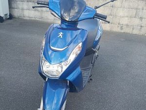 SCOOTER PEUGEOT KISBEE