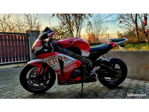 HONDA CBR 1000 RR
