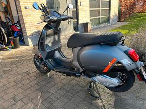 ② VESPA GTS 300 SUPERSPORT 4441 KM
