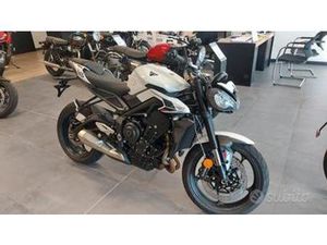 TRIUMPH STREET TRIPLE 765 STREET TRIPLE 765 R