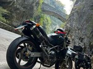 DUCATI MONSTER S4 916