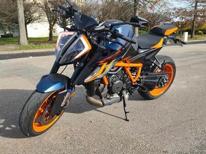 KTM 1290 SUPERDUKE R EVO