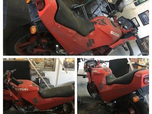 YAMAHA VITY 125 ( BASTANTE ECONOMICA E FIÁVEL )