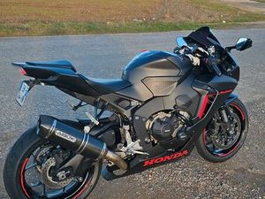 1000 CBR RR