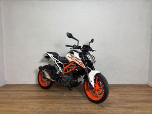 KTM - 390