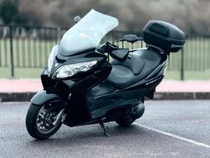 SUZUKI - BURGMAN AN 400