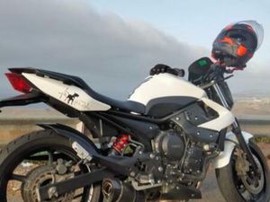 YAMAHA - XJ6 LIMITADA A2