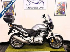 HONDA CBF500 499 CC COMMUTER / NAKED SHAD TOP BOX, GIVI SCREEN, H.GRIPS 499 CC