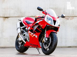 2002 | HONDA VTR 1000 SP1 A VENDRE