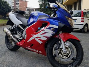 HONDA CBR 600 F4