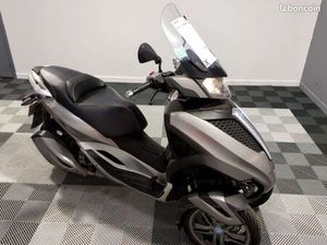 PIAGGIO YOURBAN 300