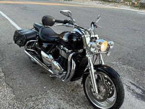 TRIUMPH THUNDERBIRD 1700