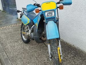 YAMAHA 200DTR 1ERE MAIN CT OK