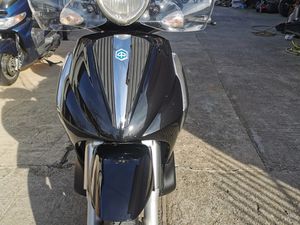 PIAGGIO BEVERLY TOURER 400I →