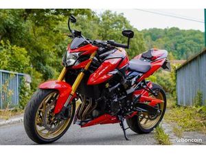 SUZUKI GSX-S 750