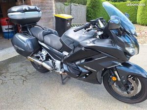 ◊ YAMAHA 1300 FJR ◊