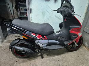 GILERA GILERA RUNNER 49 CM3, 2006 GOD.