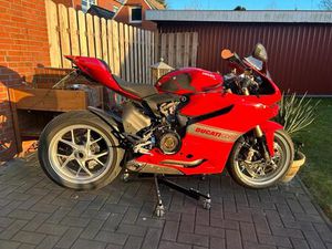 DUCATI 1199 PANIGALE V2