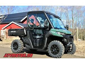 CAN-AM TRAXTER HD7XU TRAKTOR REGISTRERT FOR 3 PERS. 60 KM/T. MED KLAR HYTTE.