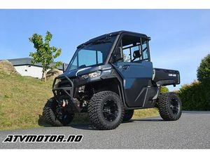 CAN-AM TRAXTER HD9XU TRAKTOR REGISTRERT FOR 3 PERS. 105 KM/T. MED DELUXE CABIN.