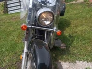 SUZUKI BOULEVARD C 90