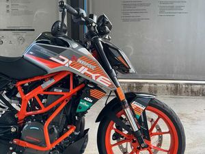 KTM DUKE 390