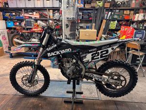 KTM 250 SXF MOTOCROSS MIT VIEL ZUBEHÖR & ERSATZTEILEN