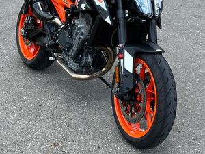KTM 890 DUKE GP | 2.300 KM | TOP ZUSTAND | TÜV NEU