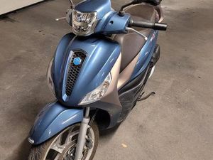 PIAGGIO MEDLEY 125 ABS MIT TOPCASE