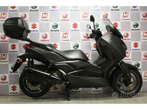 YAMAHA X-MAX 300