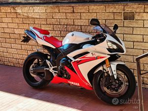 YAMAHA R1 2007 TUTTA ORIGINALE