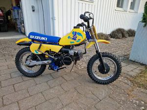 SUZUKI JR 50