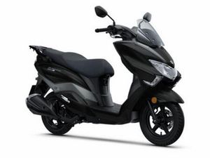 SUZUKI BURGMAN 125I / GEPFLEGTER VORFÜHRER ABZUGEBEN