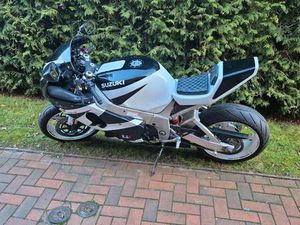 SUZUKI GSX R1000 / STREETFIGHTER