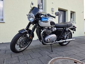 TRIUMPH BONNEVILLE T120